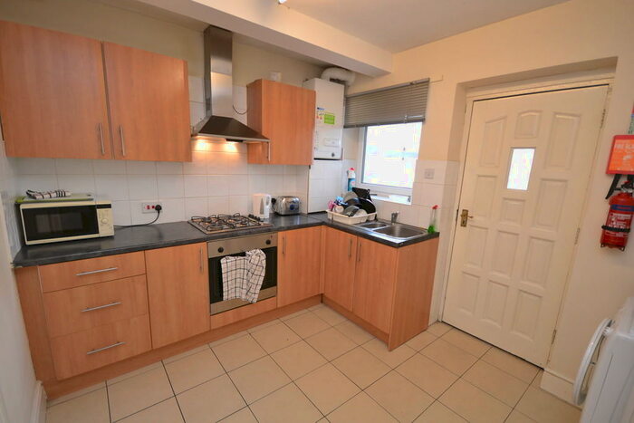 3 Bedroom Flat To Rent In Trent Bridge Buildings, Nottingham, NG2
