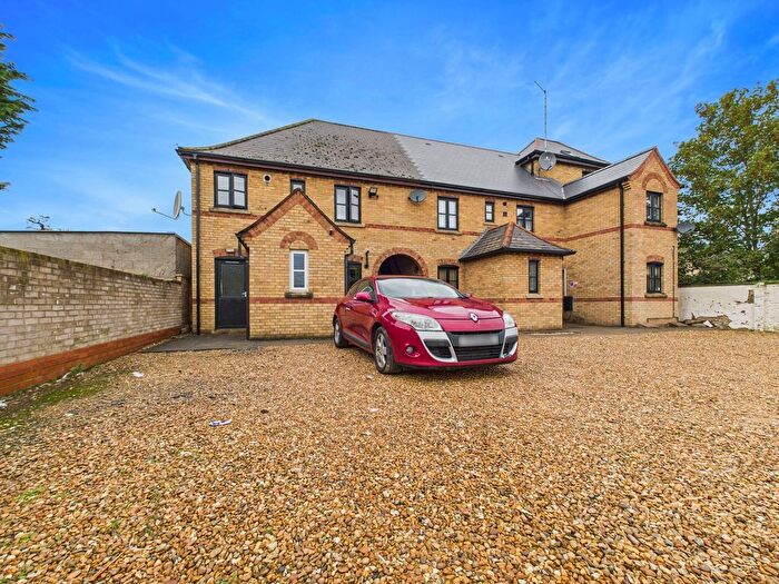 1 Bedroom Flat For Sale In Henry Court, Henry Street, Peterborough, PE1