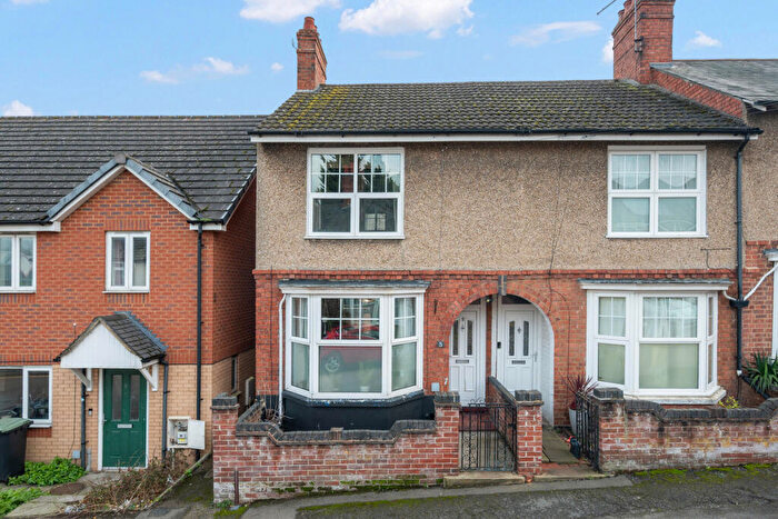 2 Bedroom End Of Terrace House For Sale In Carnegie Street, Rushden, NN10