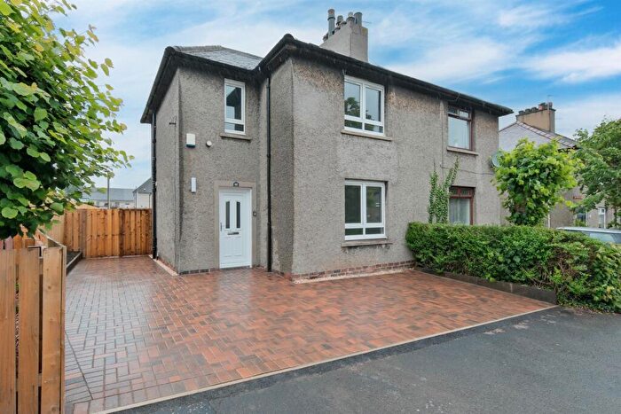 2 Bedroom House To Rent In Butterburn Park, Hamilton, ML3