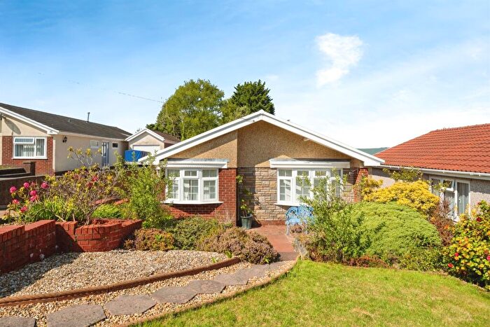 3 Bedroom Detached Bungalow For Sale In Heol Pen Y Coed, Neath, SA11