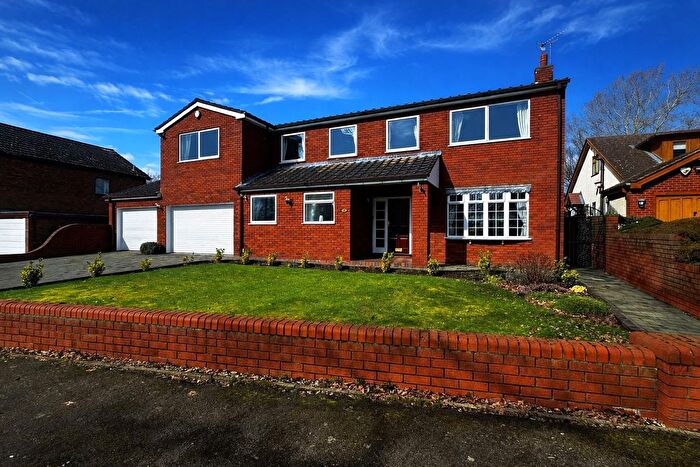 4 Bedroom Detached House For Sale In Queens Road, Calf Heath, Wolverhampton, Staffordshire, WV10