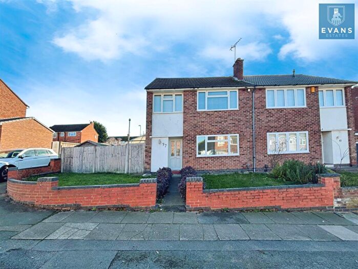 3 Bedroom Semi Detached House For Sale In Shorncliffe Road, Coventry, CV6
