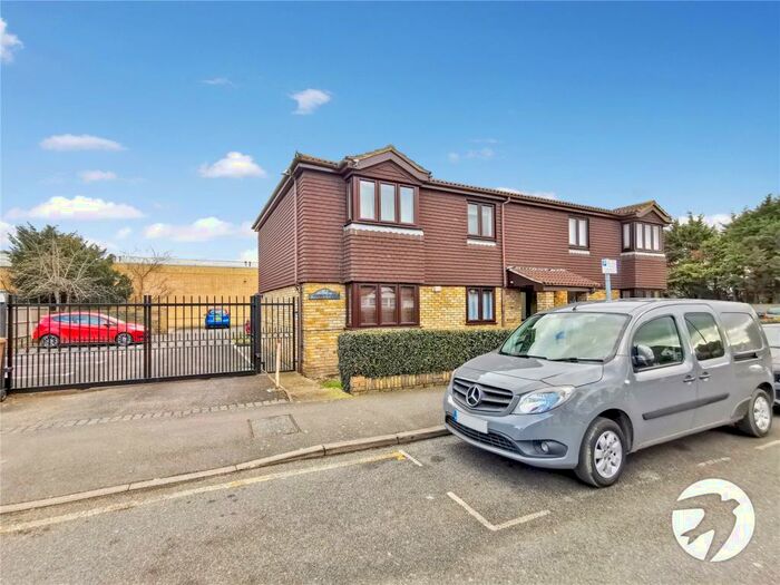 1 Bedroom Flat To Rent In Clarence Road, Bexleyheath, DA6