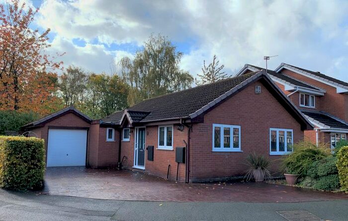 2 Bedroom Detached Bungalow To Rent In Franklin Close, Old Hall, Warrington WA5