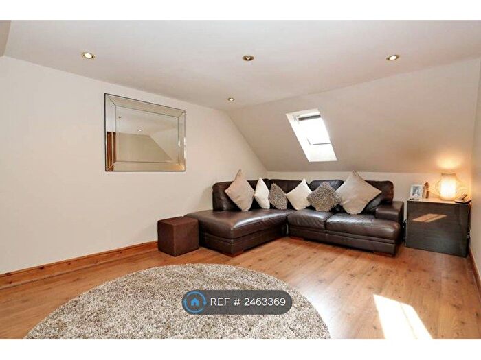 1 Bedroom Flat To Rent In Union Street, Aberdeen, AB11