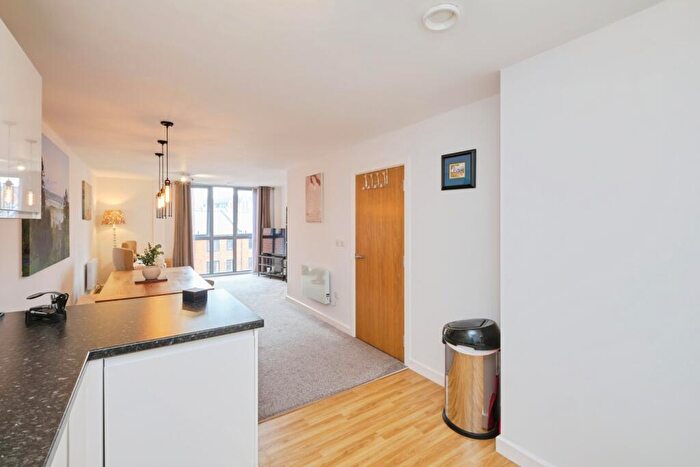 2 Bedroom Flat For Sale In Carver Street, Birmingham, West Midlands, B1