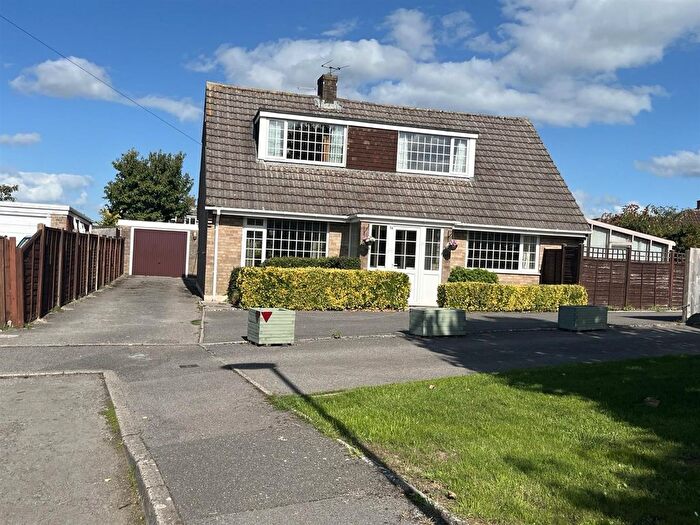 3 Bedroom Detached House For Sale In Carent Close, Marnhull, Sturminster Newton, DT10