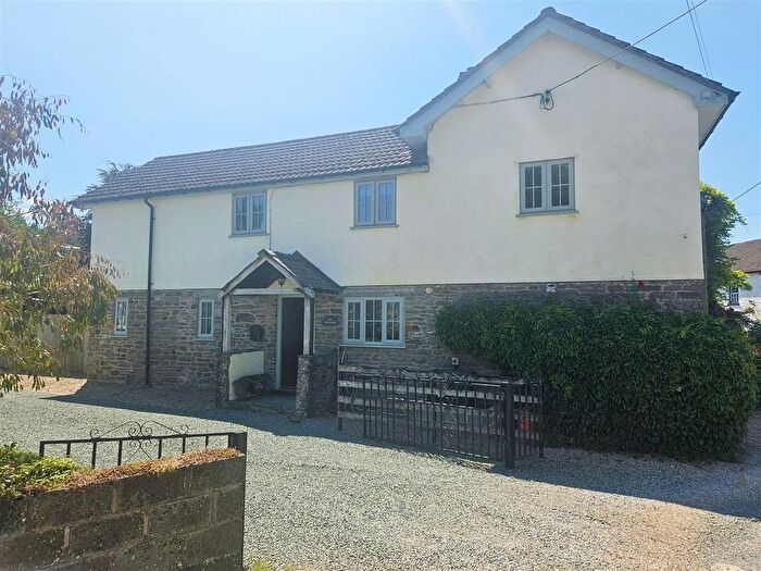 4 Bedroom Cottage For Sale In Bucknell, SY7