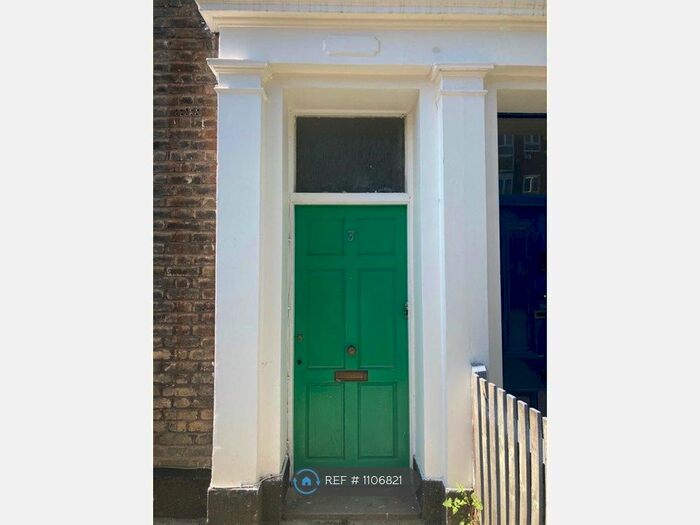 3 Bedroom Flat To Rent In Top Salterton Road, London, N7