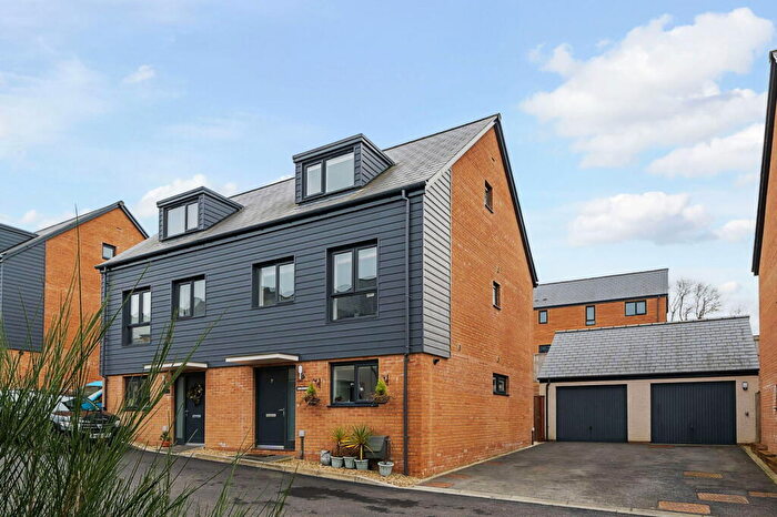 3 Bedroom Semi-Detached House For Sale In Bal Road, Callington, PL17