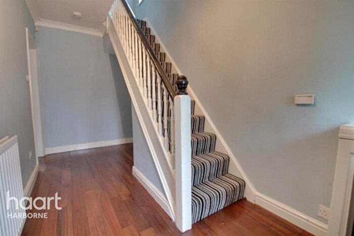 3 Bedroom Semi-Detached House For Sale In Quinton Lane, Quinton, B32