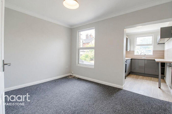 1 Bedroom Apartment To Rent In Mote Road, Kent, ME15