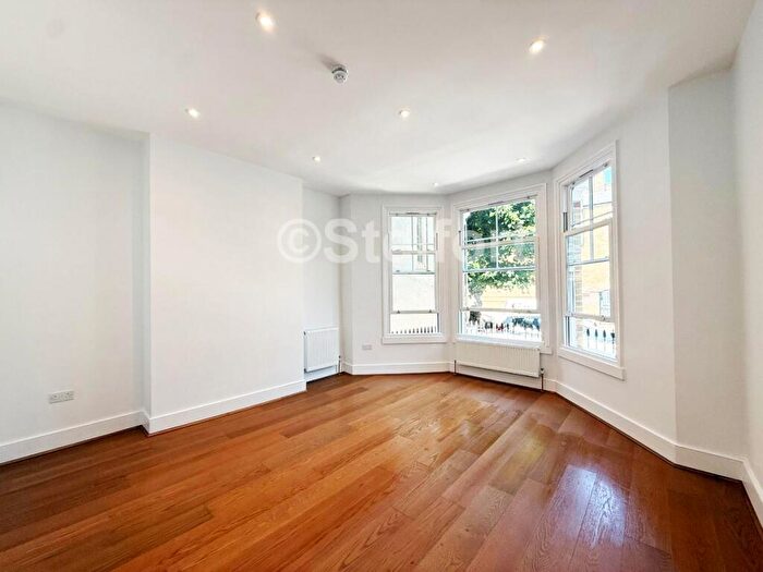 1 Bedroom Flat To Rent In Newick Road, London, E5