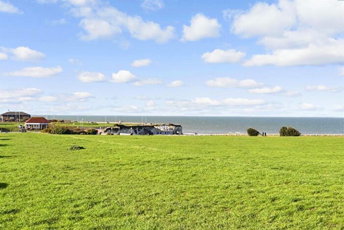 4 Bedroom Detached House For Sale In Lonsdale Avenue, Margate, Kent, CT9