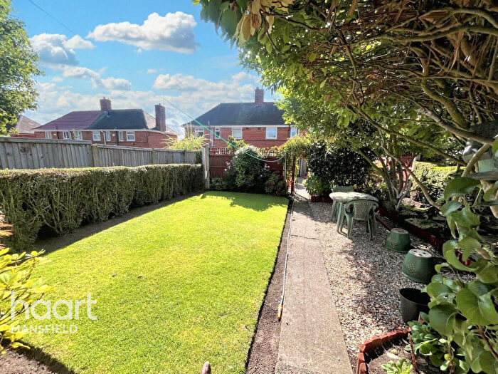 3 Bedroom Terraced House For Sale In Second Avenue, Mansfield, NG21