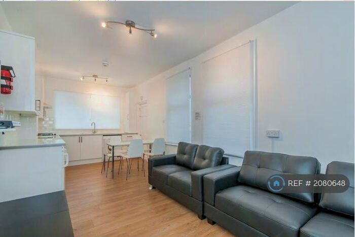 5 Bedroom Terraced House To Rent In St. Margarets Avenue, London, N15