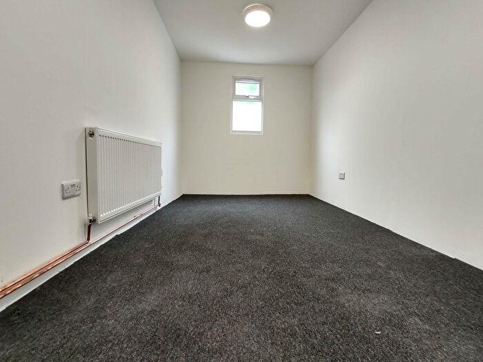 2 Bedroom Flat To Rent In Grays, RM17