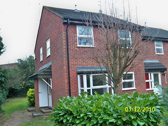 1 Bedroom Property To Rent In Simpson Close, Maidenhead, SL6