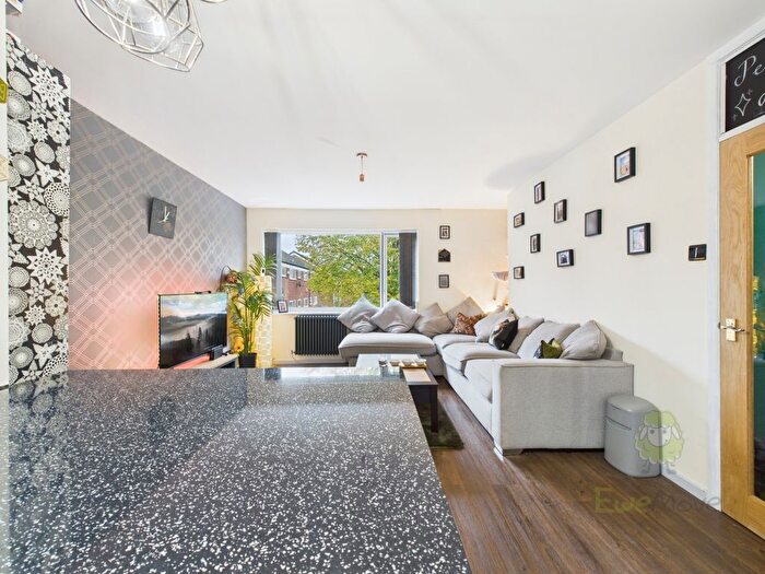 1 Bedroom Flat For Sale In Abbey Road, Astley, Manchester, Greater Manchester, M29