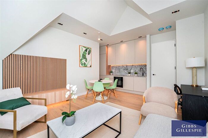 2 Bedroom Flat To Rent In Sutherland Road, London, W13