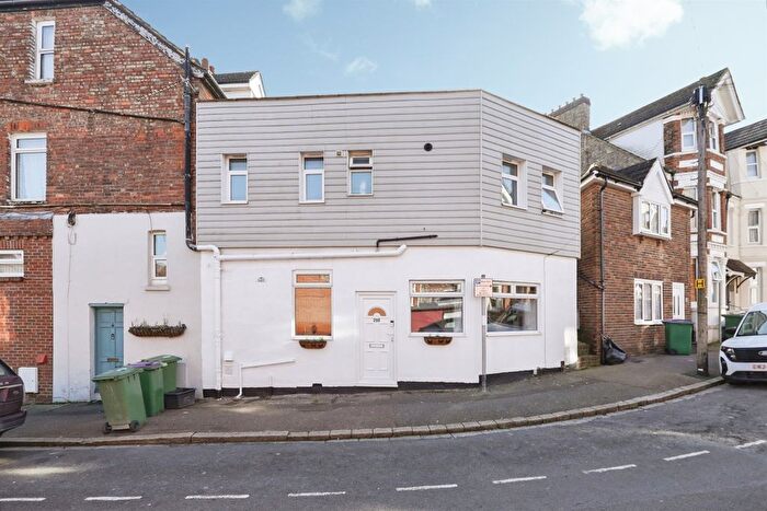 2 Bedroom End Terrace House For Sale In Bournemouth Road, Folkestone, CT19