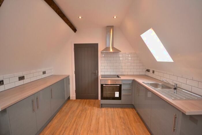 1 Bedroom Flat To Rent In Drapery, Northampton, NN1