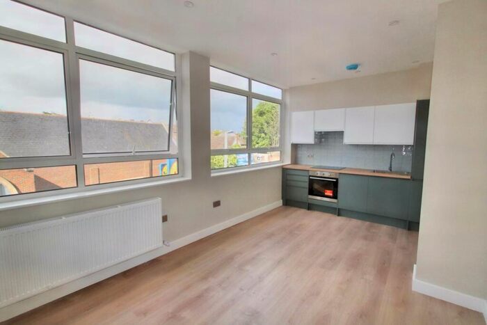 1 Bedroom Apartment To Rent In Lurke Street, Bedford, MK40