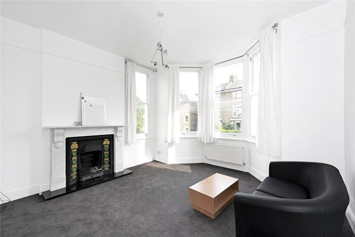 3 Bedroom Apartment To Rent In Jerningham Road, London, SE14