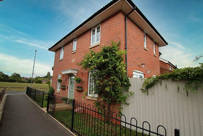 4 Bedroom Detached House For Sale In Kingfisher Drive, Market Rasen, LN8
