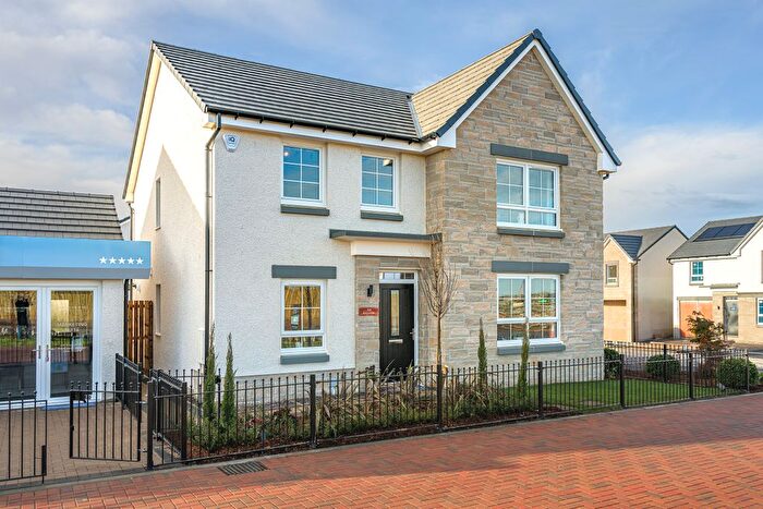 4 Bedroom Detached House For Sale In "Ballater" At Cairneyhill Road, Crossford, Dunfermline, KY12