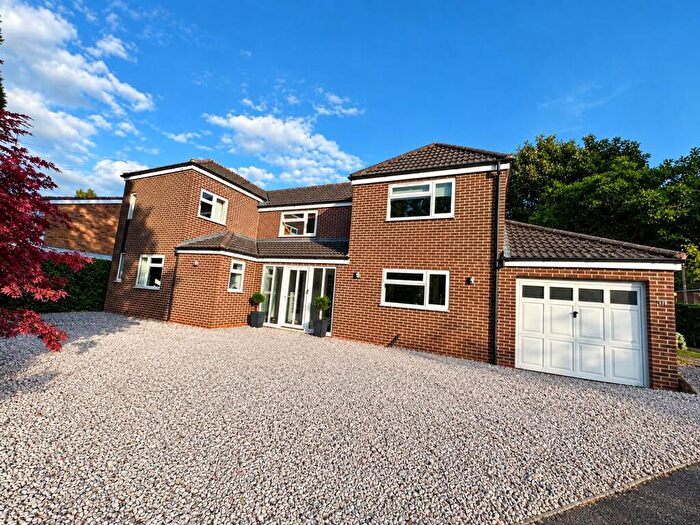 4 Bedroom Detached House For Sale In Newton Road, Burton-On-Trent, DE15