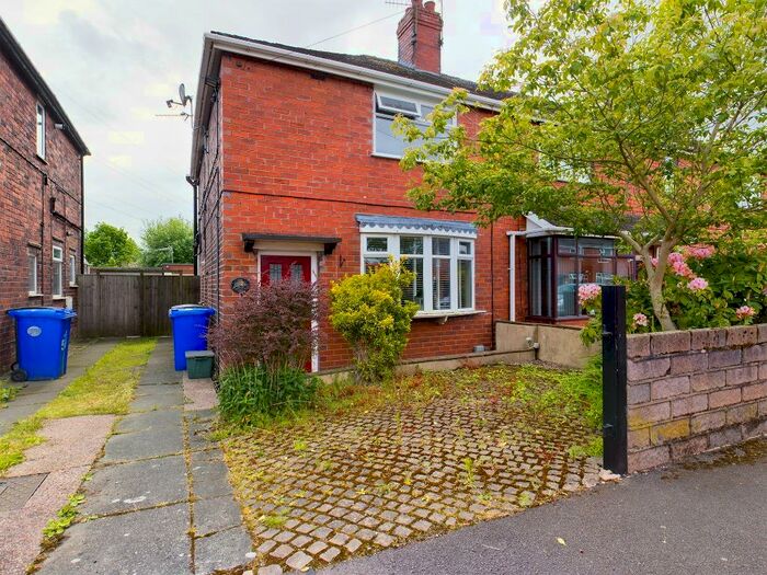 2 Bedroom Semi-Detached House To Rent In Russell Road, Sandyford, Stoke-on-Trent, ST6