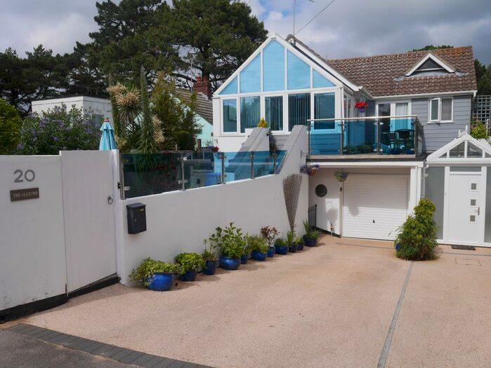 3 Bedroom Apartment To Rent In Brownsea Road, Poole, BH13