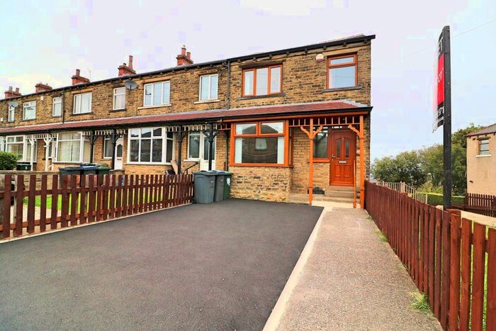 3 Bedroom Property To Rent In Briarwood Drive, Unfurnished, Bradford BD6