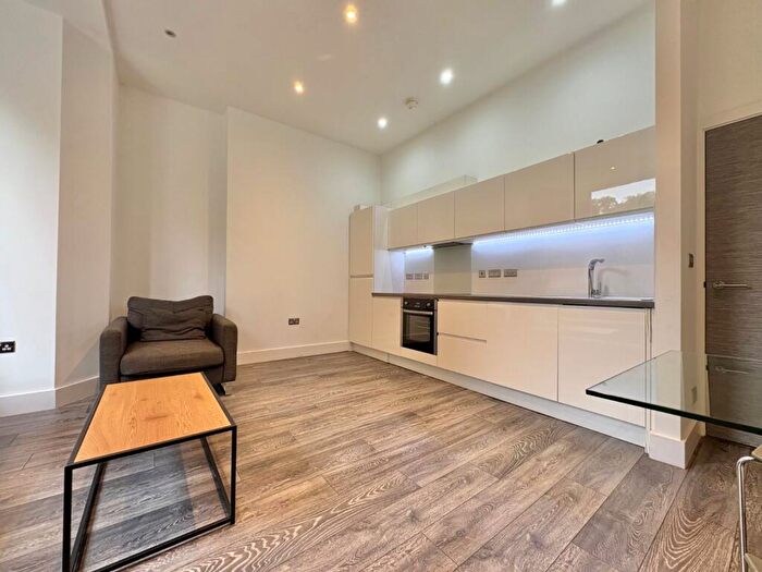 2 Bedroom Flat To Rent In Cardigan Road, Headingley, Leeds, LS6