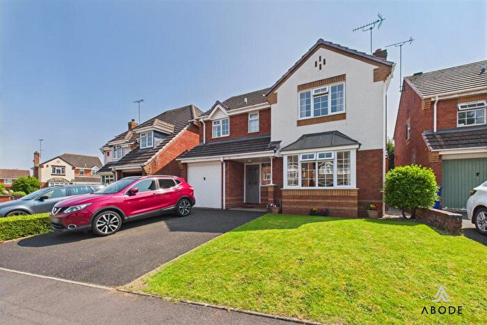 4 Bedroom Detached House For Sale In Fradgley Grove, Uttoxeter, Staffordshire, ST14
