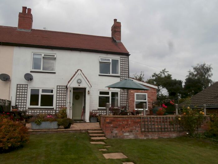 2 Bedroom Cottage To Rent In Chapel Lane, Lambley, Nottingham, Nottinghamshire, NG4