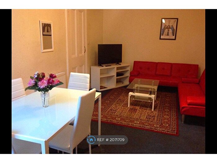 4 Bedroom Flat To Rent In Polwarth Gardens, Edinburgh, EH11