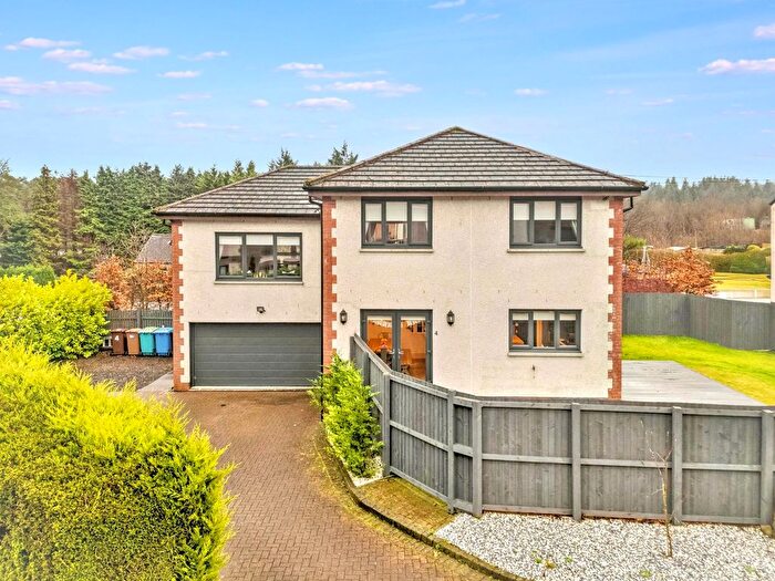 4 Bedroom Detached House For Sale In Bridgend Court, Castlecary, G68