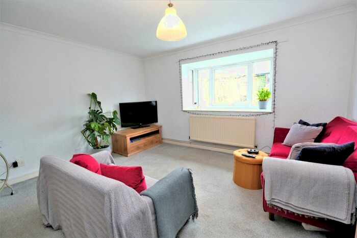2 Bedroom Flat For Sale In Canterbury Gardens, Knights Court, M5