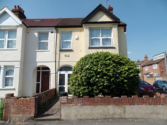 4 Bedroom Semi-Detached House To Rent In Station Road, Hayes, UB3