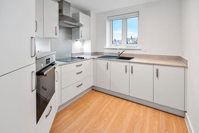 1 Bedroom Flat To Rent In South Street, Taunton, TA1