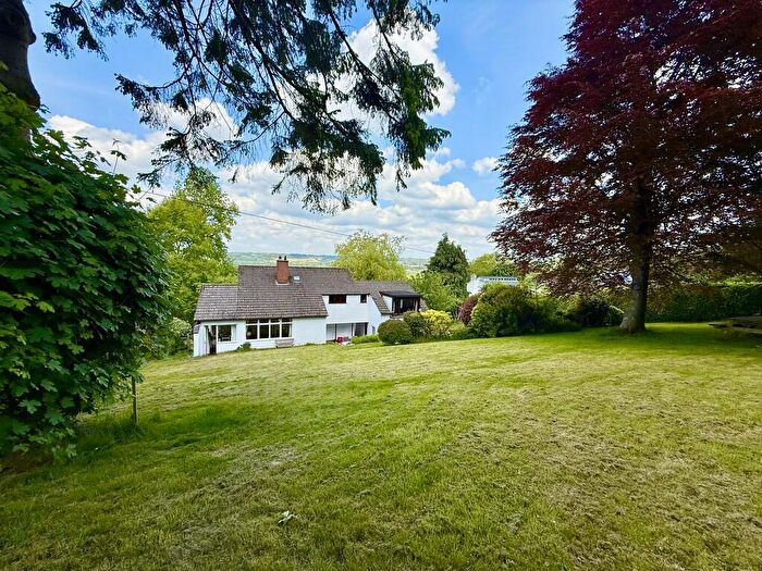 4 Bedroom Detached House For Sale In Rickford Rise, Burrington, BS40