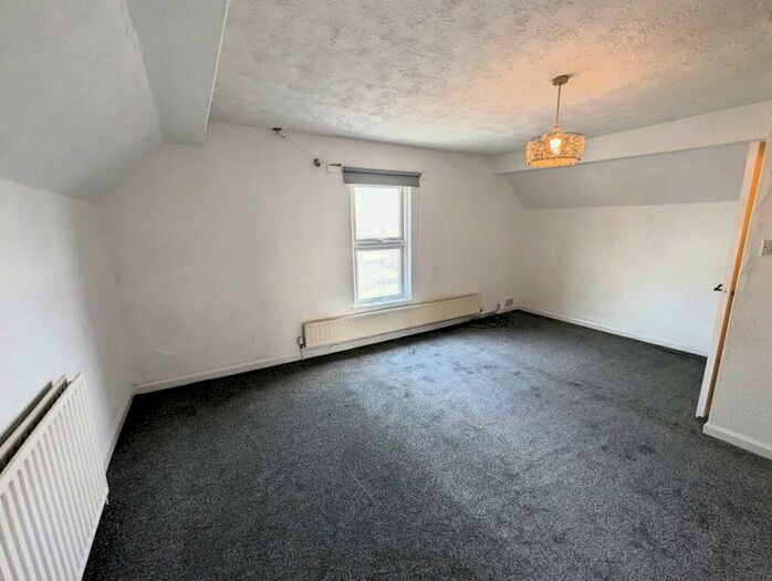 1 Bedroom Flat To Rent In Gresty Road, Crewe, CW2