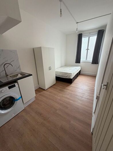 Studio To Rent In London, CR0