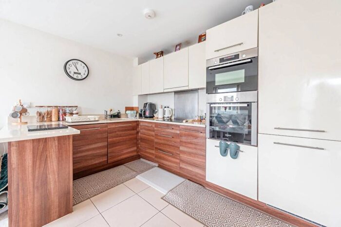 3 Bedroom Flat For Sale In Stanmore Place, Stanmore, HA7