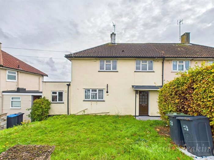 3 Bedroom House To Rent In Copse View, South Croydon, CR2