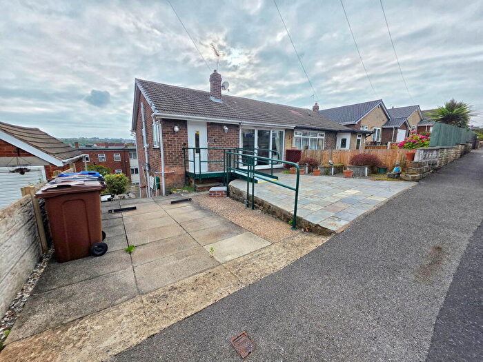 2 Bedroom Semi-Detached Bungalow For Sale In Greenhill Avenue, Barnsley, S71