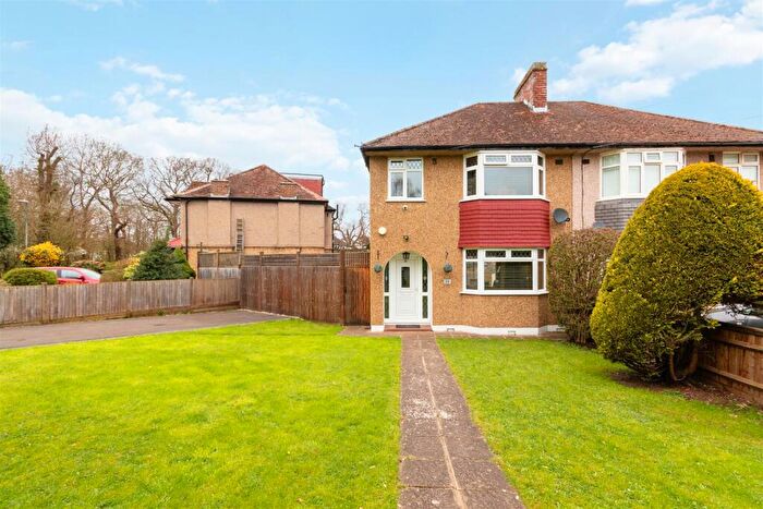 3 Bedroom Semi Detached House For Sale In Northernhay Walk, Morden, SM4